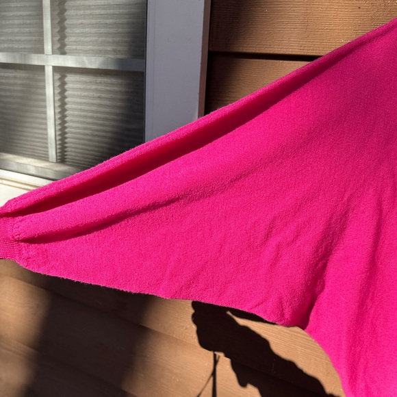 Trina Turk Fuchsia Wool Crew Neck Sweater (see measurements) - Picture 7 of 7